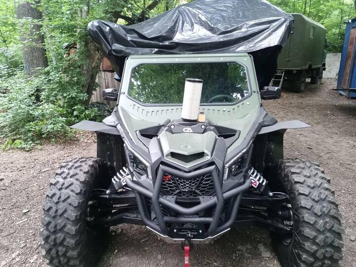 Фотографии американского ЗРК Tempest с ракетами AGM-114L Hellfire LongBow на территории Украины, опубликованные одним из украинских волонтёров