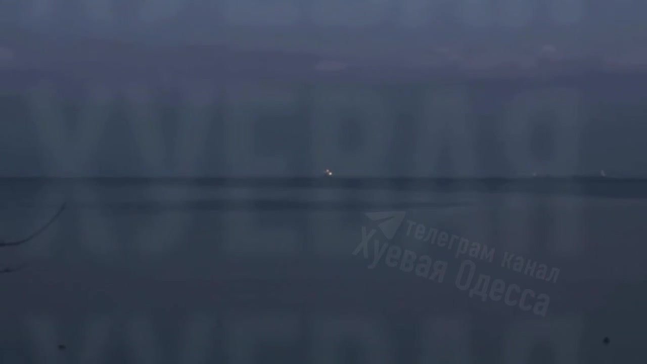 Идёт охота на суда евро-украинского "теневого флота": атакованы танкеры под флагами Панамы и Сан-Марино