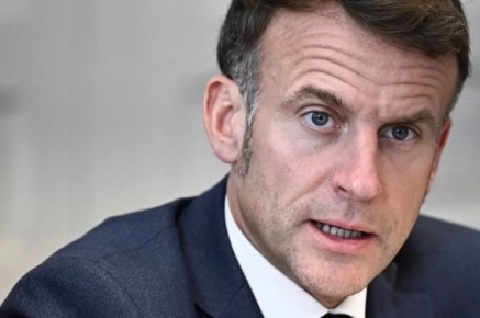 Макрон против всех. В ЕС раскол из-за помощи Киеву, а тот сидит без денег