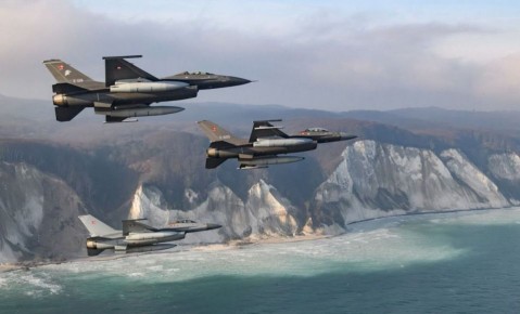 ����� ����� � ���������� F-16