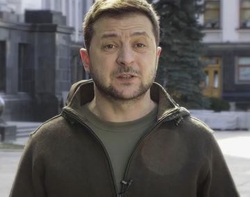 Зеленский уже в пути для встречи с Трампом в Давосе, пишут украинские СМИ и Bloomberg