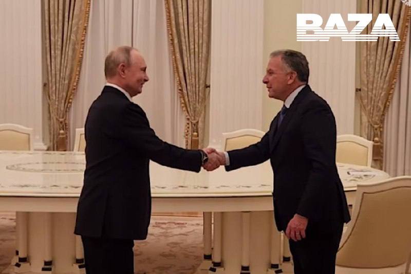 В Кремле Владимир Путин провёл встречу со спецпосланником президента США Стивеном Уиткоффом, предпринимателем Джаредом Кушнером и представителем американского правительства Джошем Грюнбаумом