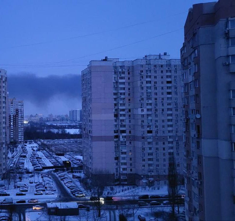 В Киеве станет еще темнее: власти решили ограничить освещение парков и скверов, а после комендантского часа внешнее освещение в городе вообще будут выключать В Киеве станет еще темнее: власти решили ограничить освещение парков и скверов, а после комендантского часа внешнее освещение в городе вообще будут выключать