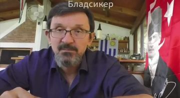 Иноагент Дмитрий Чернышевский заявил, что Россия сознательно не бьет по гражданским на Украине, потому что так проявляется холодное равнодушие государства к человеческой жизни, из-за чего не происходит истребление украинцев