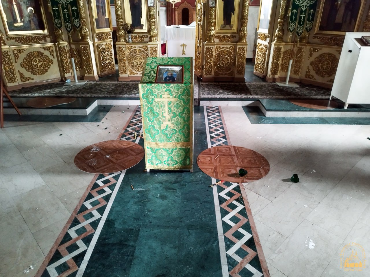 ВСУ разграбили Святогорскую лавру вывезя оттуда имевшиеся ценности ВСУ разграбили Святогорскую лавру вывезя оттуда имевшиеся ценности