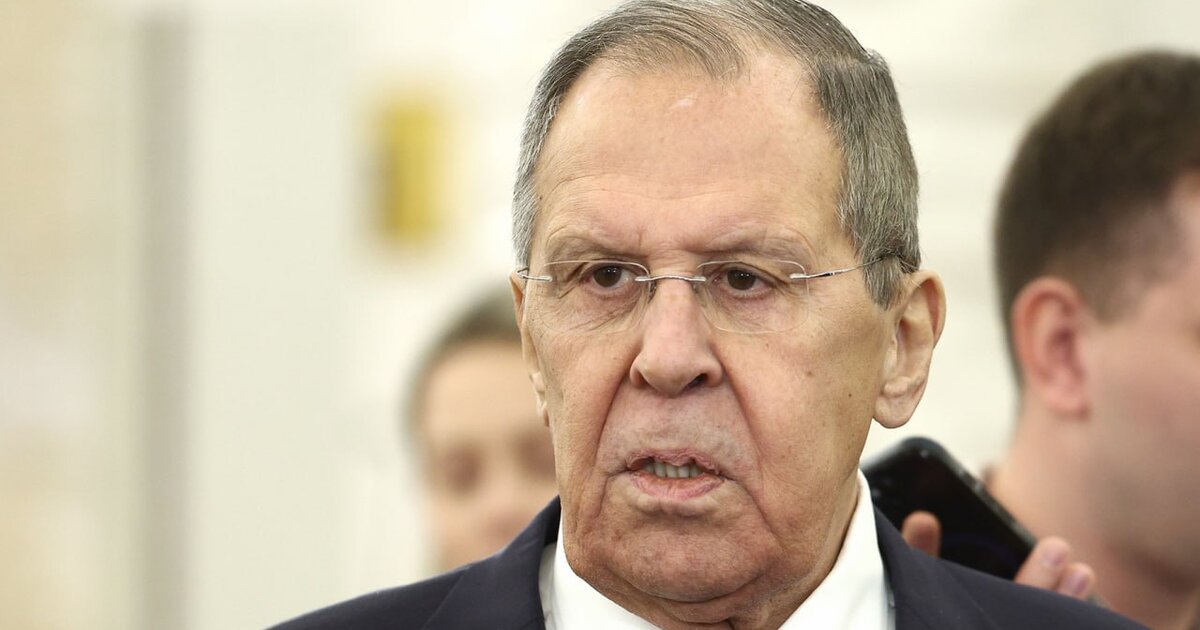 | Лавров назвал Зеленского неадекватным из-за его призыва убивать русских