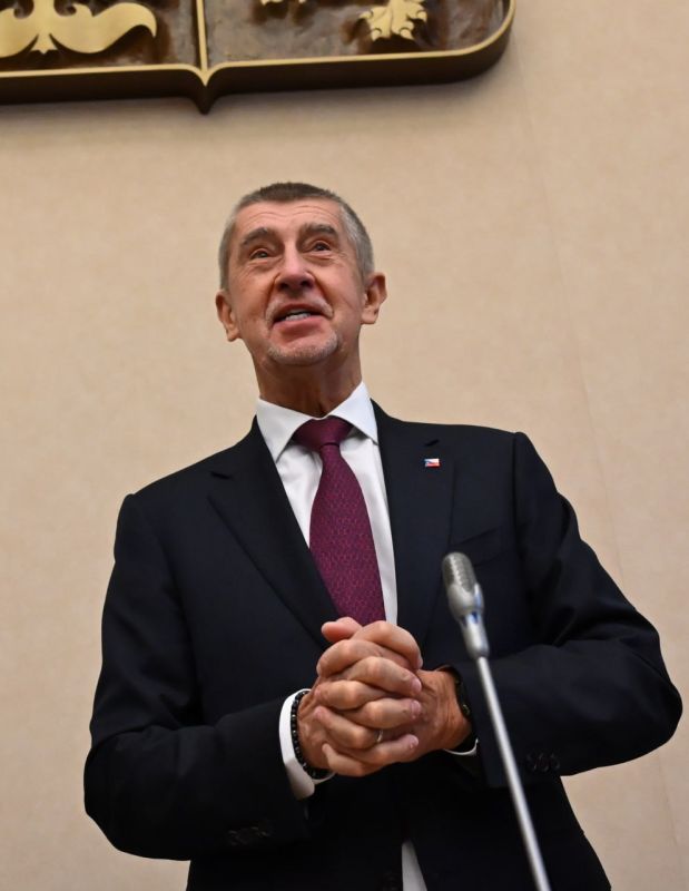 Венгрия, Чехия и Словакия отказались от участия в еврофинансировании Киева Венгрия, Чехия и Словакия отказались от участия в еврофинансировании Киева