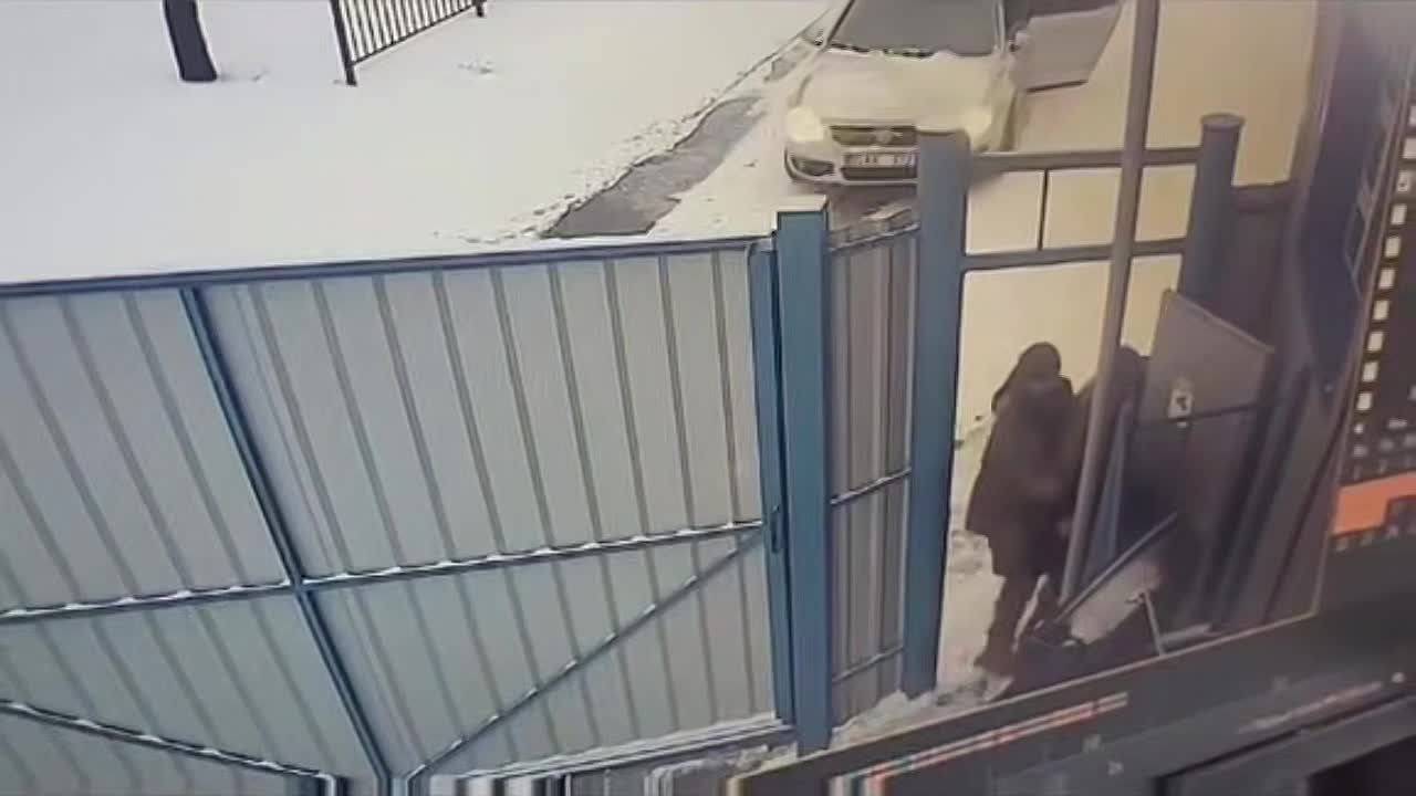 Идёт охота на людей, идёт охота…