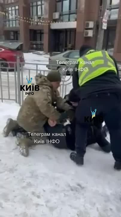 Киев: ТЦК снова "на службе обществу"