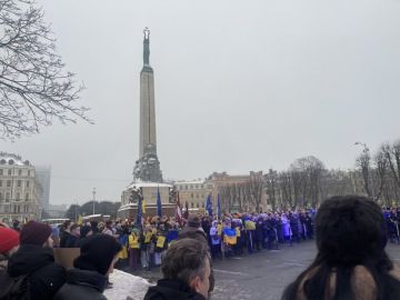 ����� 500 ������� ��������� � ���� � ��������� ������� � ��������� �����