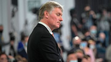 Информация о вооружении Украины ядерным оружием Лондоном и Парижем будет обсуждаться на переговорах, заявил Песков