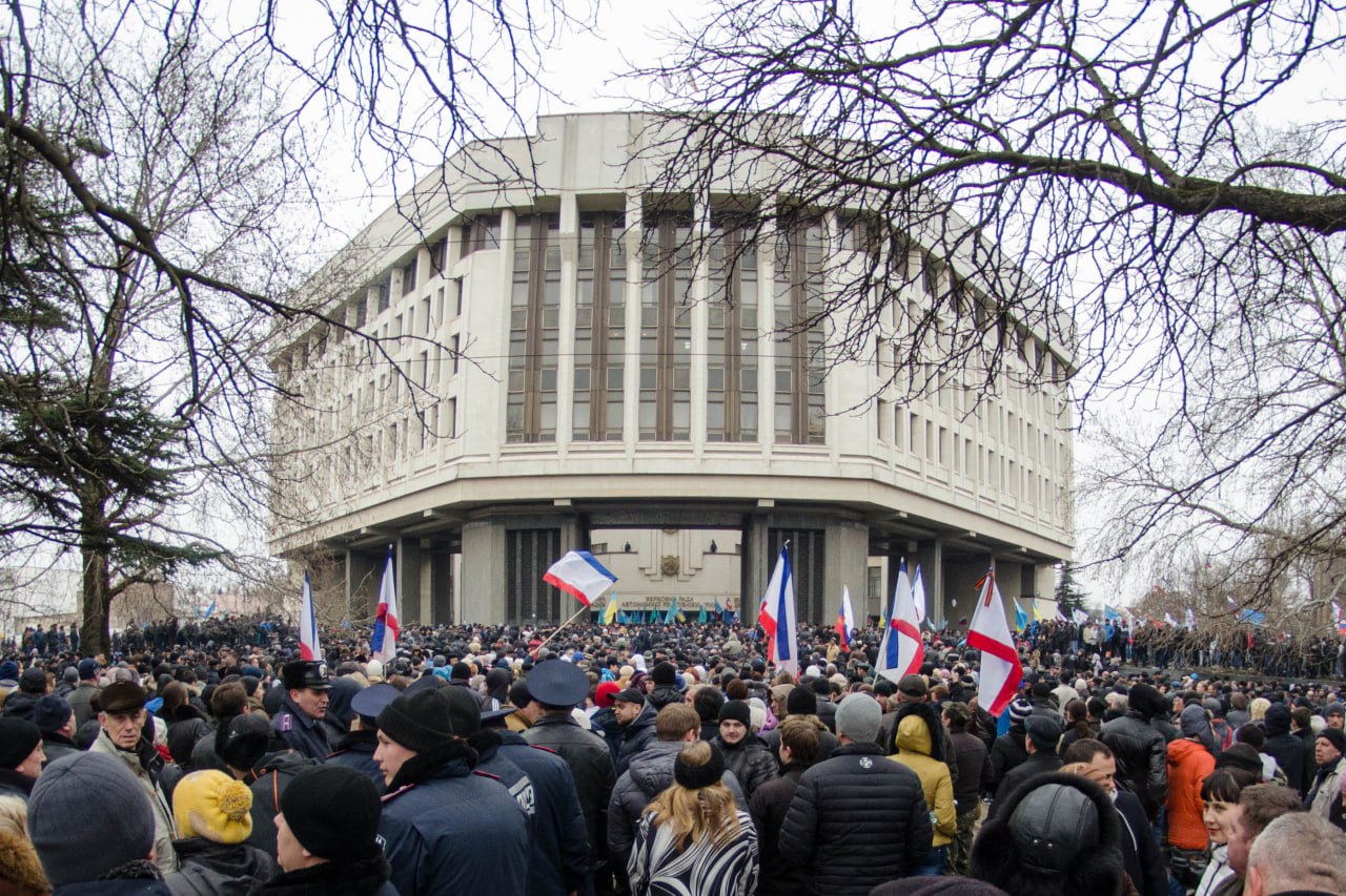 Сергей Аксёнов: 26 февраля 2014 года. Один из самых напряженных и драматических дней в истории Крымской весны, да и во всей новейшей истории Крыма Сергей Аксёнов: 26 февраля 2014 года. Один из самых напряженных и драматических дней в истории Крымской весны, да и во всей новейшей истории Крыма