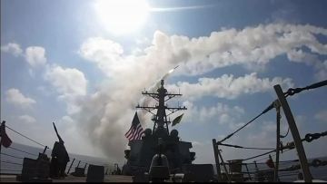 Центральное командование ВС США публикует кадры ударов по территории Ирана силами 5-го флота ВМС США