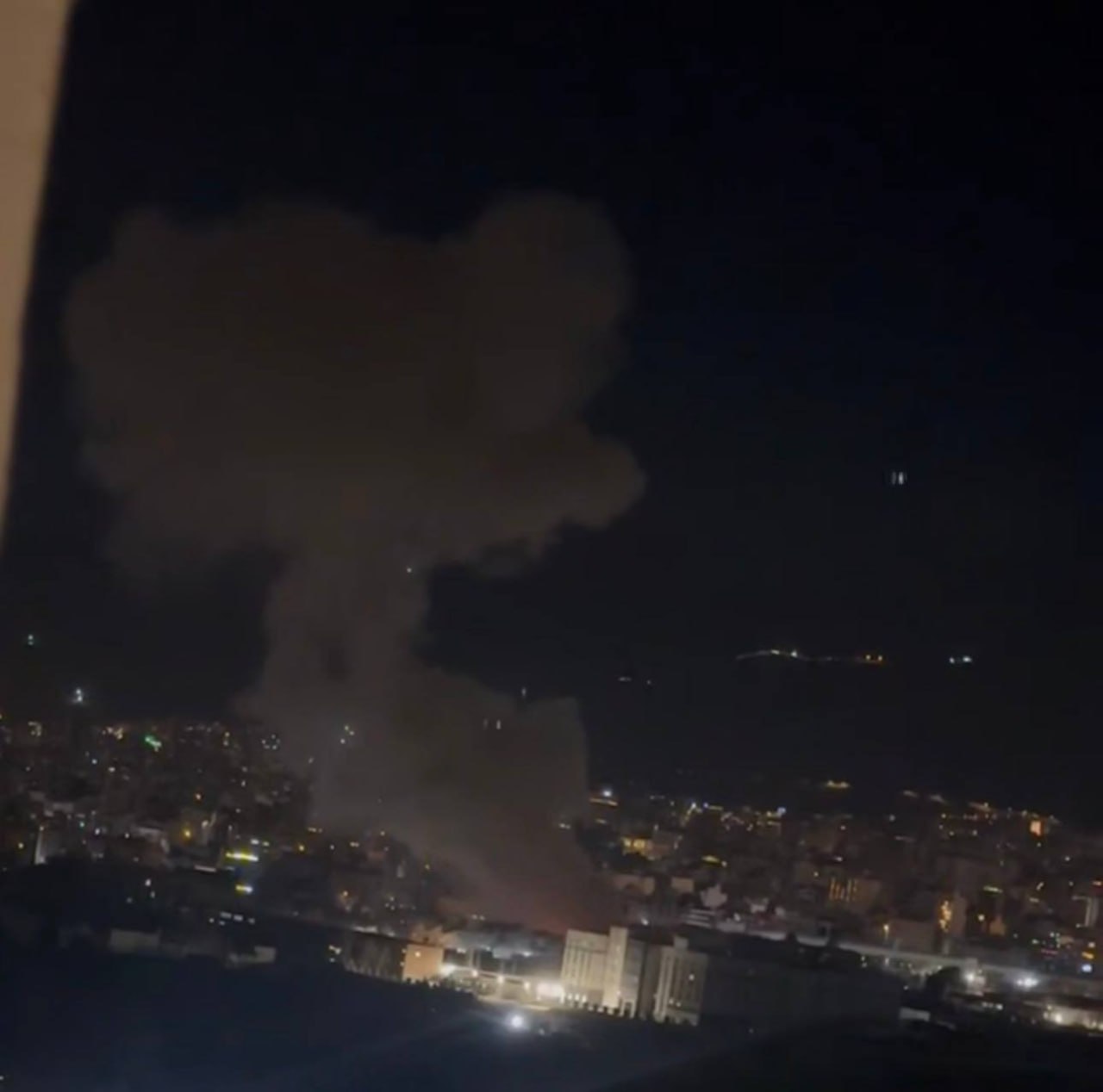 Все новые взрывы раздаются в Тегеране