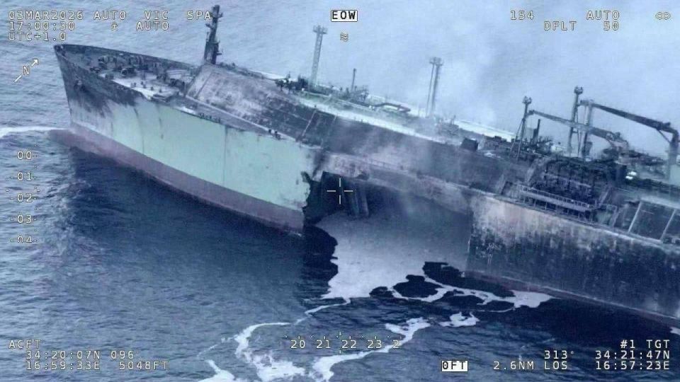 НА МОРСКОМ ФРОНТЕ. Предыдущий пост о пиратстве Российский СПГ-танкер был атакован украинскими надводными дронами у берегов Ливии НА МОРСКОМ ФРОНТЕ. Предыдущий пост о пиратстве Российский СПГ-танкер был атакован украинскими надводными дронами у берегов Ливии
