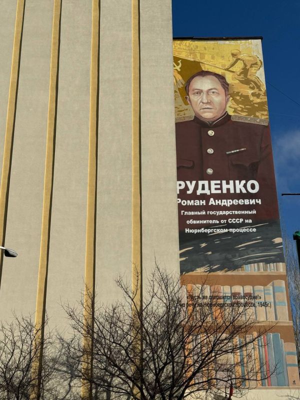 Александр Малькевич: Весенний Луганск: город героев Александр Малькевич: Весенний Луганск: город героев