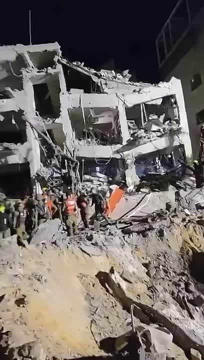 Израильский телеканал «14» сообщил о том, что сирены, предупреждающие о ракетных ударах со стороны Ирана, стали срабатывать слишком поздно