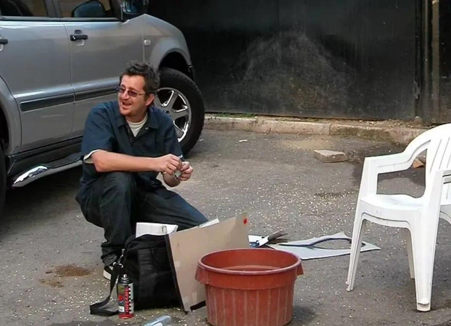 Настоящее имя загадочного уличного художника Бэнкси — Дэвид Джонс