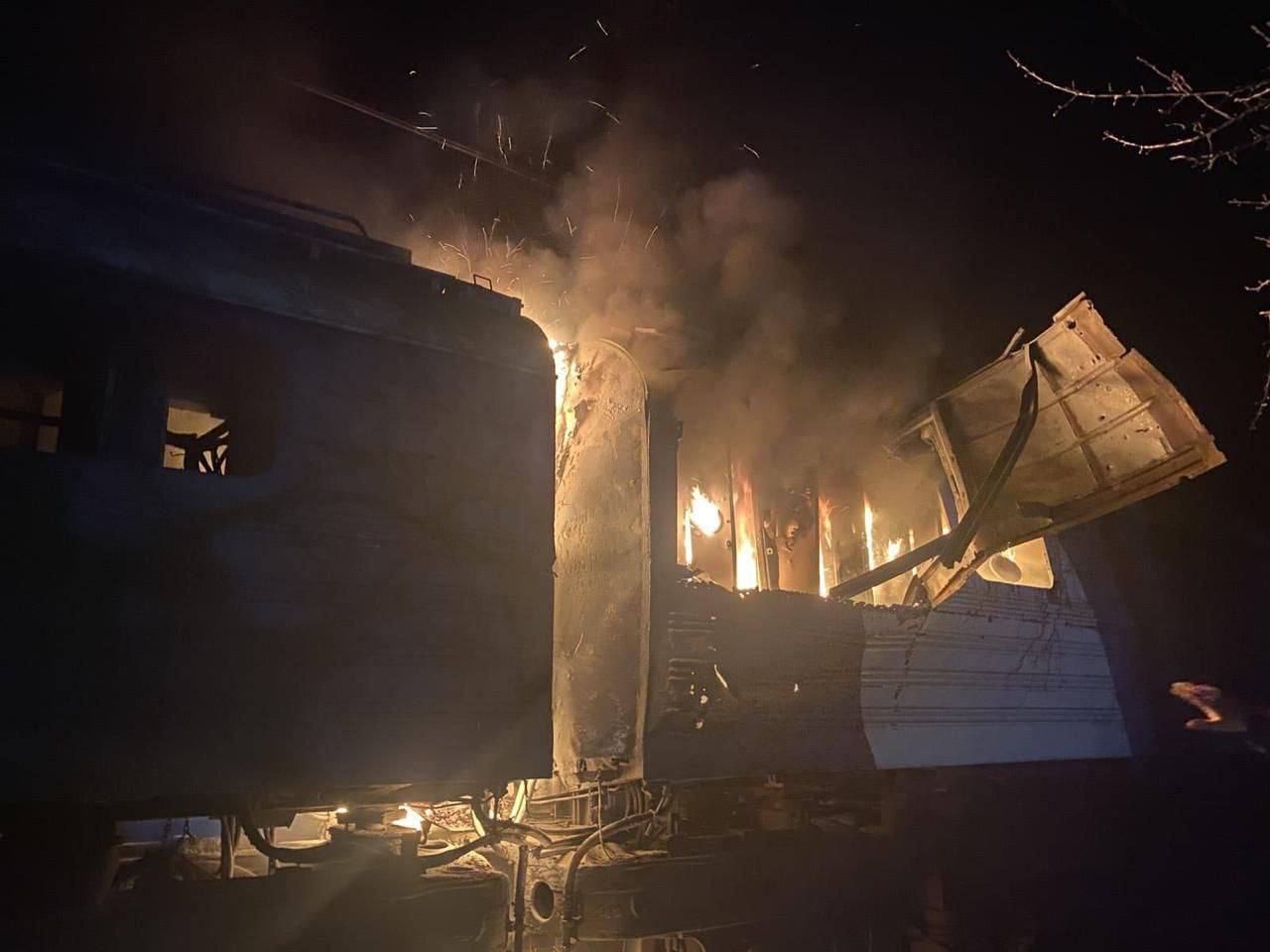 Ночью под удар попала железнодорожная инфраструктура Украины, сообщил вице-премьер Кулеба