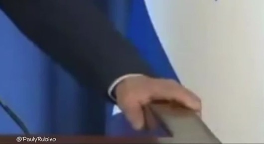 Был такой анекдот про Брежнева больше 40 лет назад