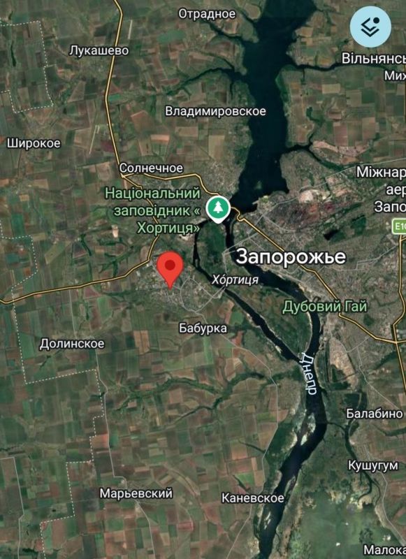 "В Запорожье задорно горит электрическая подстанция «Спутник» 154/35/10 кВ", — сообщают "Хроники Гераней" "В Запорожье задорно горит электрическая подстанция «Спутник» 154/35/10 кВ", — сообщают "Хроники Гераней"