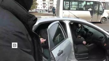 Мосгорсуд приговорил россиянина к 13 годам колонии за сбор и передачу Киеву данных об объектах Минобороны России, сообщает ФСБ