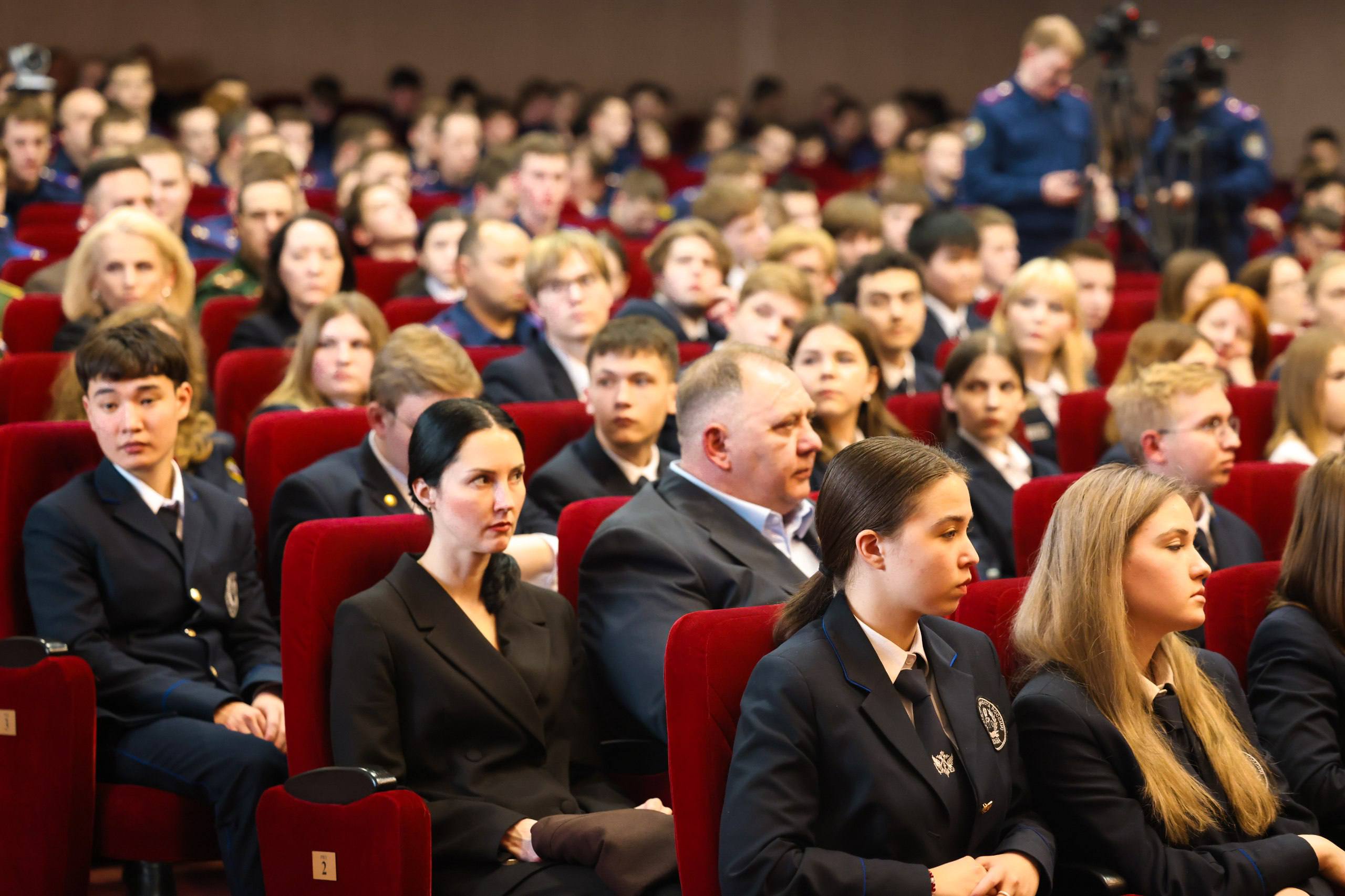 В Следственном комитете России прошёл лекторий на тему расследования преступлений киевского режима В Следственном комитете России прошёл лекторий на тему расследования преступлений киевского режима
