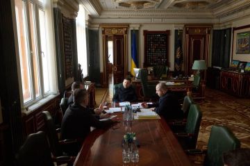 Открываем традиционный вечерний чат для наших подписчиков