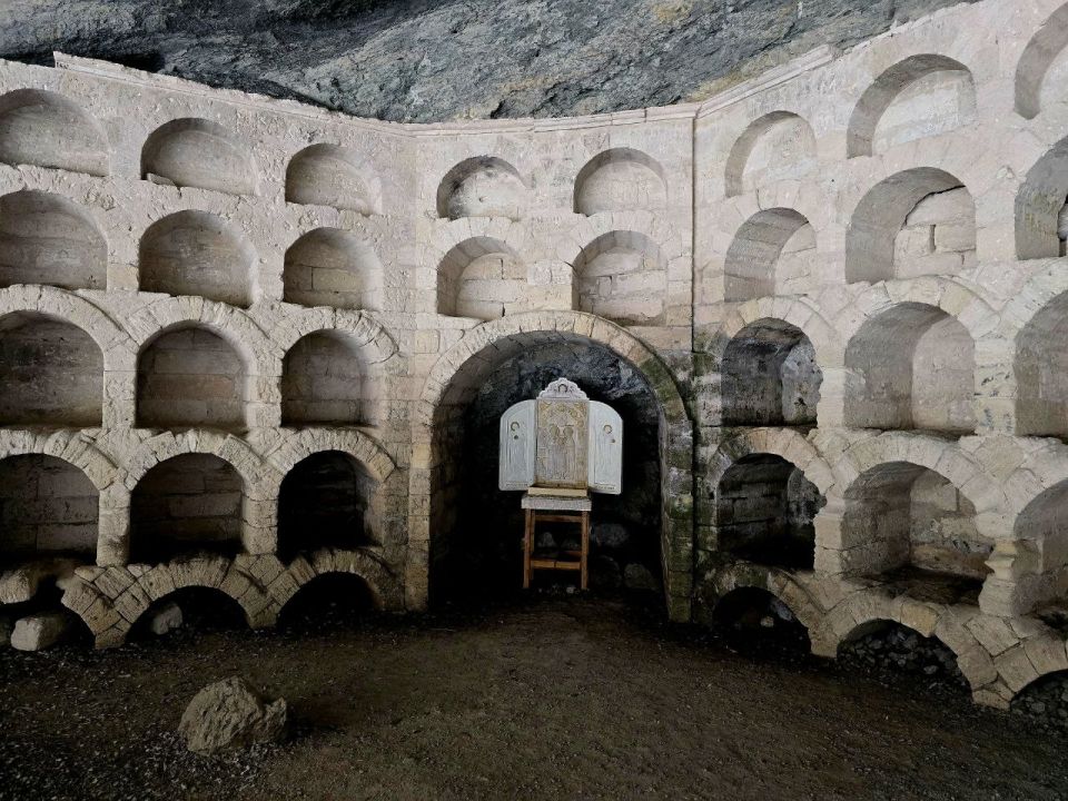 Сергей Колясников: Крым. Новый свет. Тропа Голицына Сергей Колясников: Крым. Новый свет. Тропа Голицына