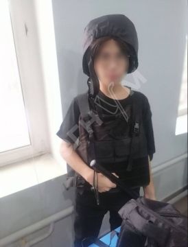 Марина Ахмедова: Сегодня с сотрудниками нашей редакции связался человек, готовый просто так поделиться с нами информацией о мальчике из Челябинска, который сегодня стрелял в школе из Арбалета