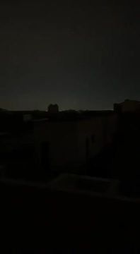 Сообщается об отключениях электричества в некоторых районах на западе Тегерана и расположенного рядом города Кередж после авиаударов со стороны США или Израиля