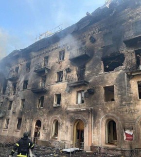 Славянск. Гостиница «Украина» — встретила «Герань»