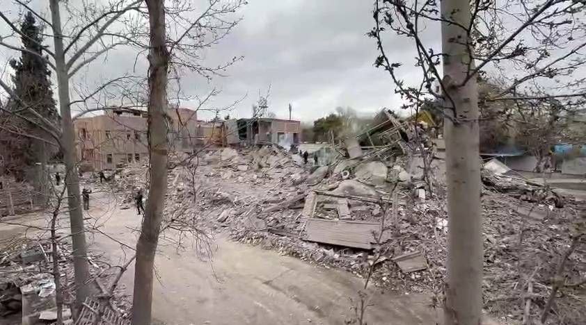 Нацисты одинаковы везде. Больше всего они ненавидят культурные и образовательные учреждения Нацисты одинаковы везде. Больше всего они ненавидят культурные и образовательные учреждения