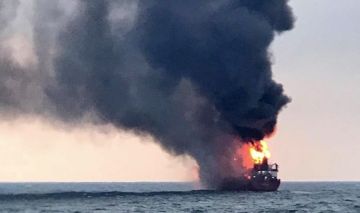 Босфорский инцидент: Виляющий собакой хвост «потужно» ударил по ЕС. В ночь на 26 марта стратегический путь через Босфор стал местом ЧП. Инцидент должен стать поворотной точкой в восприятии украинских подопечных всеми...