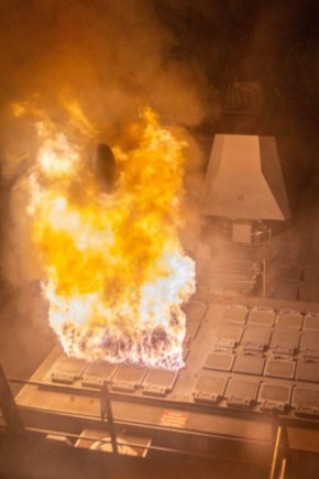 «Эпическая ярость» Дональда Трампа опустошает американские арсеналы