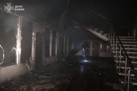 В Киеве минувшей ночью вспыхнули склады в результате ударов