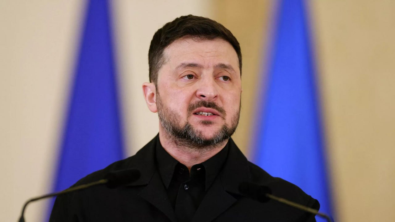 Зеленскому* нужно продолжение конфликта, а не Донбасс