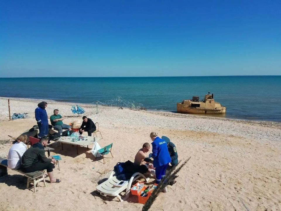 В Азовском море после атаки со стороны Украины потерпел крушение сухогруз типа «Волго-Балт», следовавший с грузом пшеницы В Азовском море после атаки со стороны Украины потерпел крушение сухогруз типа «Волго-Балт», следовавший с грузом пшеницы