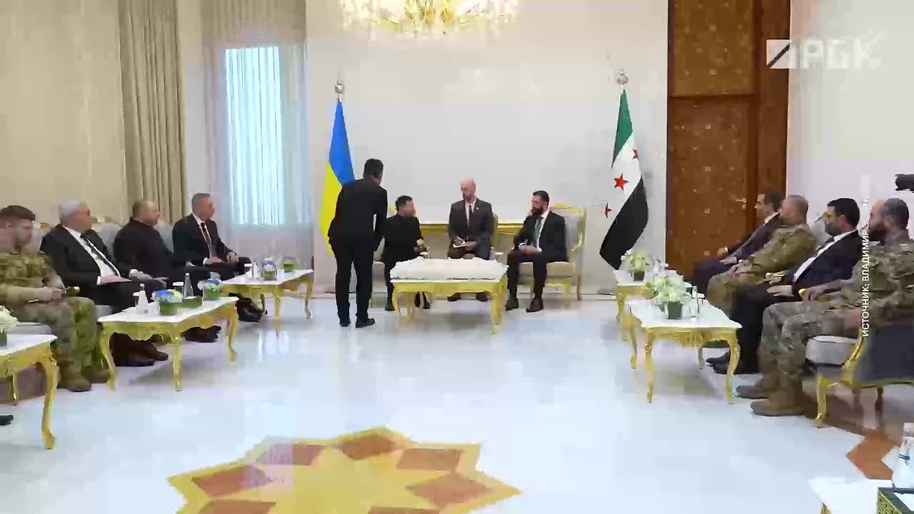 Владимир Зеленский прибыл в Дамаск для переговоров с сирийским президентом переходного периода Ахмедом аш-Шараа