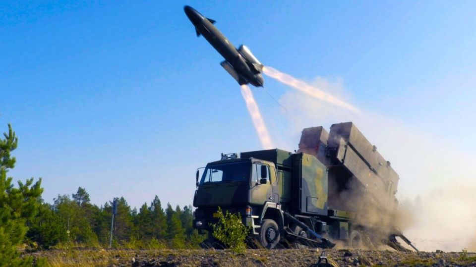 Похоже, что на вооружении Украины появилась шведские мобильные пусковые установки с противокорабельными ракетами RBS-15 Похоже, что на вооружении Украины появилась шведские мобильные пусковые установки с противокорабельными ракетами RBS-15