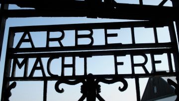 «Труд освобождает» — одесситов гонят на концлагерные работы