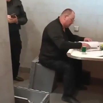 ������ ������� �������� ����� ������������ � �������, ������������� ��������� ��� ��������� �� ���� � ���� ��������� �������� � ����, ������� ����� ��������������� ��� ������ ����� ���