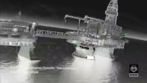 Украинские БПЛА-камикадзе атаковали несколько российских нефтедобывающих платформ в Каспийском море