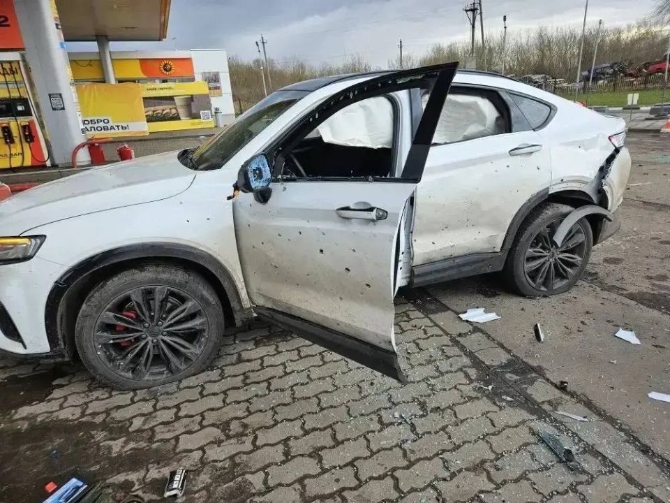 Украинский дрон ударил по заправке в курском Льгове во время пасхального перемирия: среди пострадавших — ребёнок Украинский дрон ударил по заправке в курском Льгове во время пасхального перемирия: среди пострадавших — ребёнок
