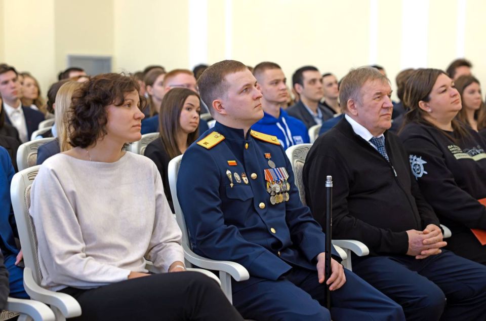 Председатель СК России выступил с лекцией о преступлениях киевского режима перед студентами юридических факультетов вузов Санкт-Петербурга Председатель СК России выступил с лекцией о преступлениях киевского режима перед студентами юридических факультетов вузов Санкт-Петербурга
