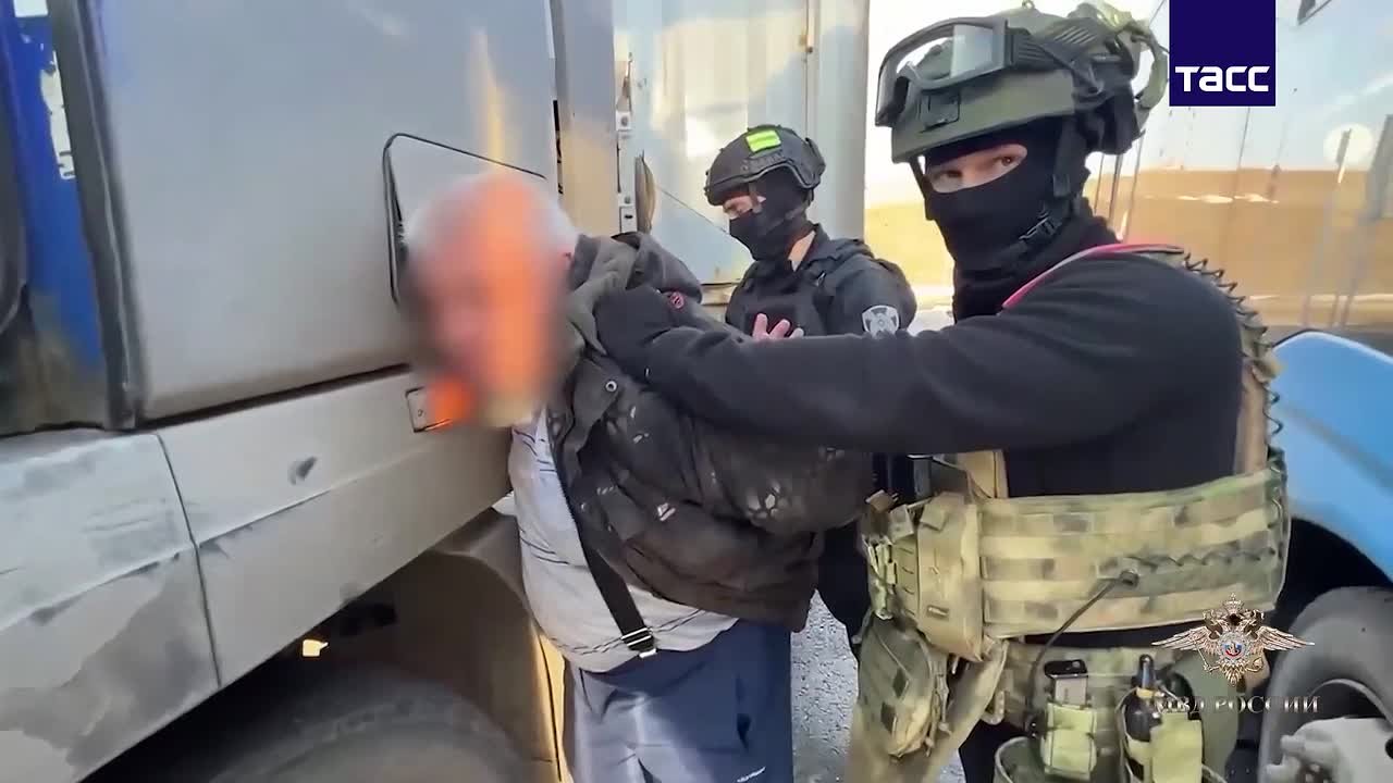 Полиция задержала в Москве фуру, на которой дистанционные мошенники с Украины пытались похитить более тысячи бухт медного провода стоимостью около 9 млн рублей по поддельным документам, сообщила Ирина Волк