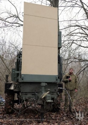 ���������������� ������� ��������������� ������ AN/TPQ-36 Firefinder �� ���������� 44-� �������������� ������� ���