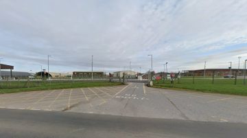 ������ �������: 2 West Row Road, Mildenhall