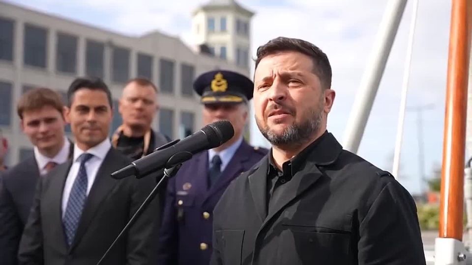 Украина обзавелась "Геническом": взамен потерянного города Нидерланды подарили ВСУ списанный тральщик