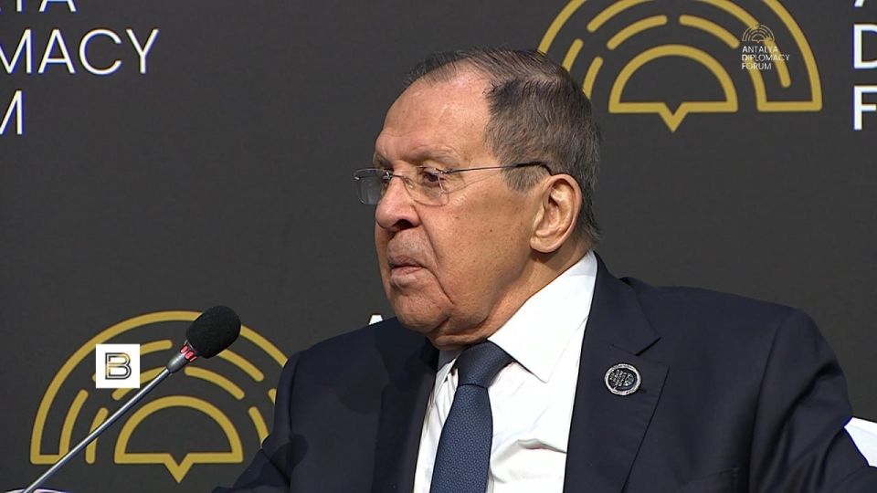 Настоящей целью США в операции против Ирана были не планы уничтожить цивилизацию, а установление контроля над проходом нефти через Ормузский пролив, заявил Сергей Лавров